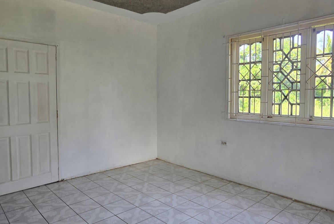 Eleventh image of Jericho District, Linst in Linstead, St. Catherine, Jamaica - property is For Sale