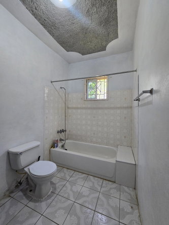 Seventeenth image of Jericho District, Linst in Linstead, St. Catherine, Jamaica - property is For Sale