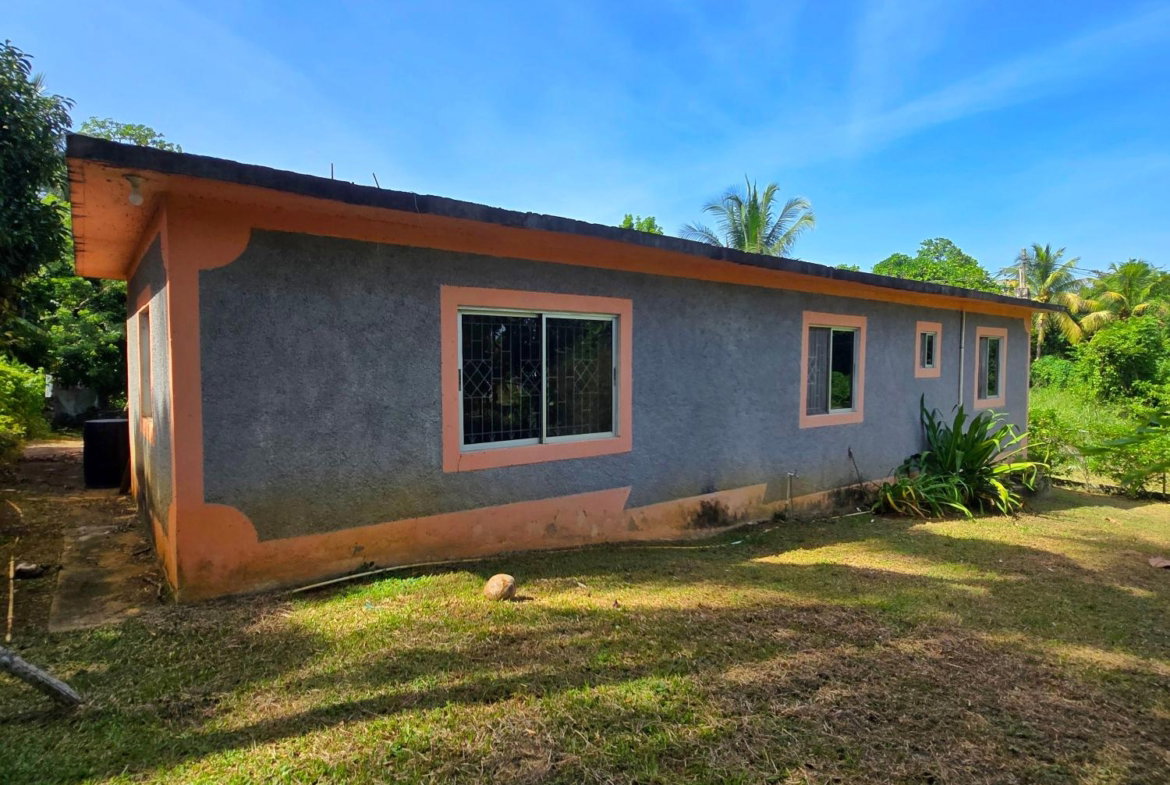 Twenty-First image of Jericho District, Linst in Linstead, St. Catherine, Jamaica - property is For Sale