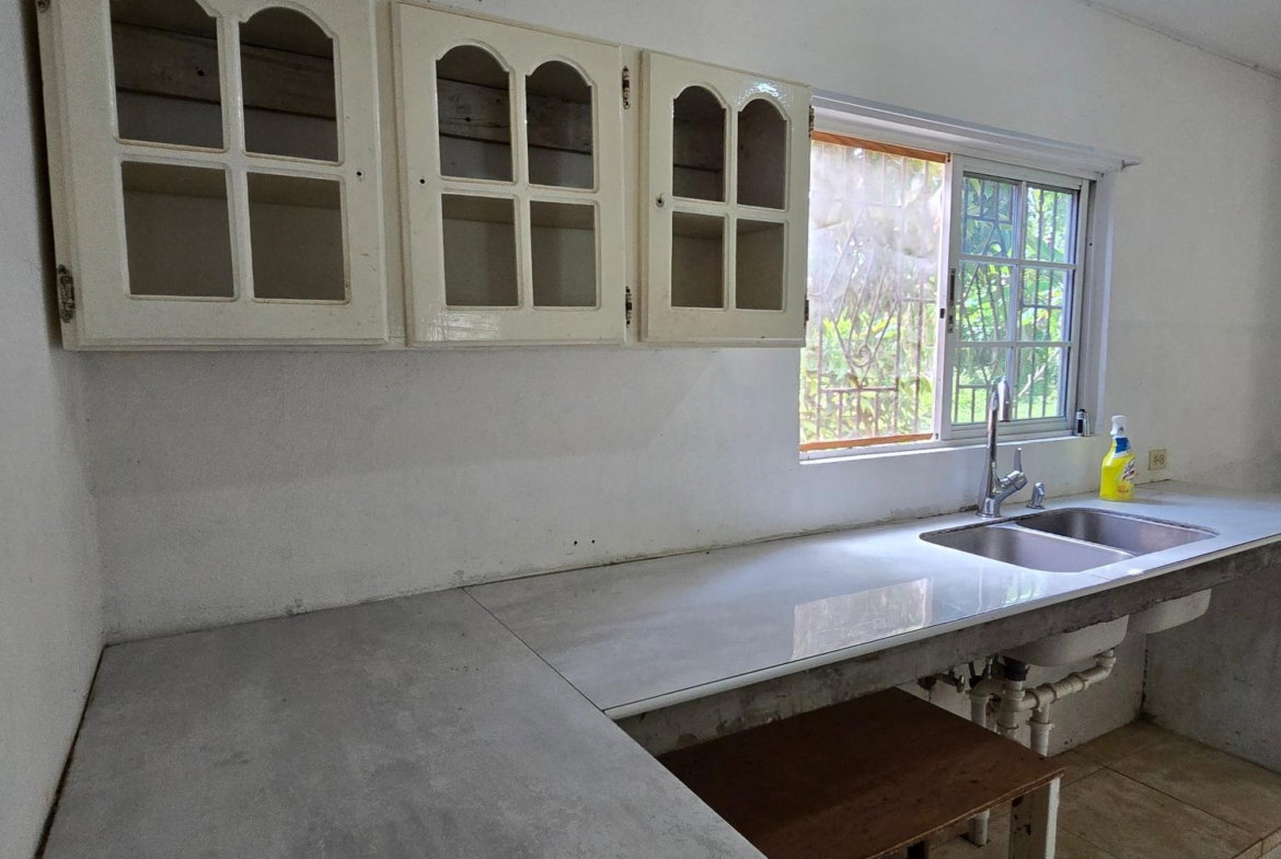 Seventh image of Jericho District, Linst in Linstead, St. Catherine, Jamaica - property is For Sale