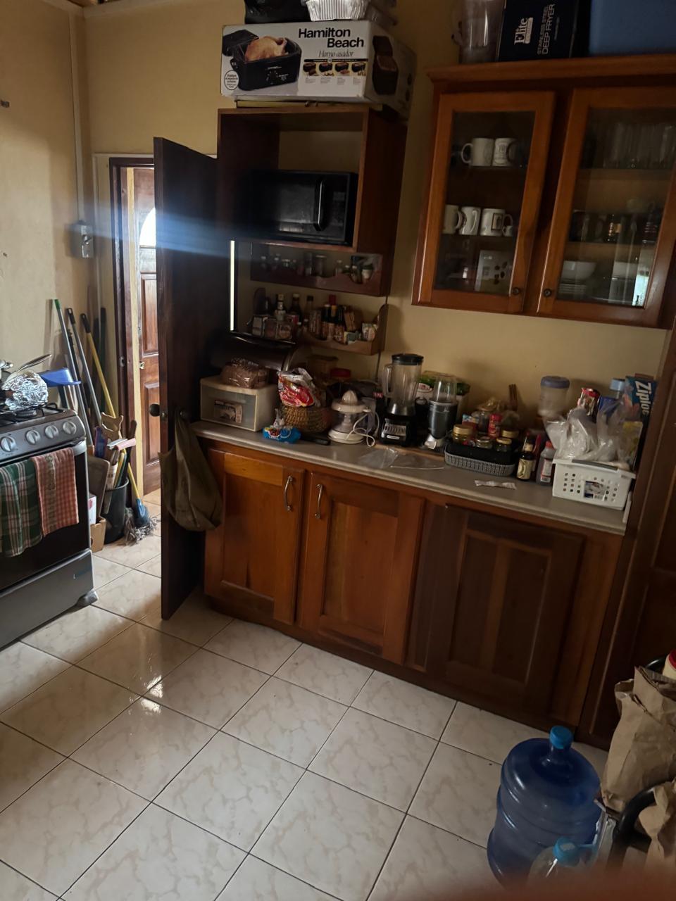 Third image of 2- Royal Mount Avenue in Kingston 19, St. Andrew, Jamaica - property is For Sale