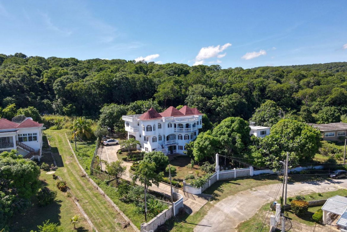 Thirteenth image of 28 Seaview Ave, Wiltshire in Falmouth, Trelawny, Jamaica - property is For Sale