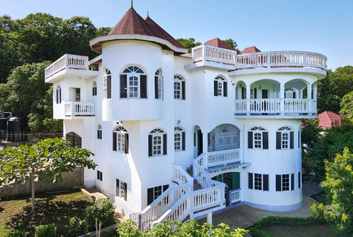 Seventh image of 28 Seaview Ave, Wiltshire in Falmouth, Trelawny, Jamaica - property is For Sale