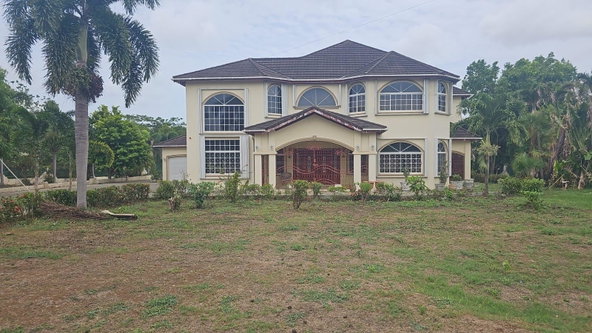 Second image of 1 Clarendon Park in Clarendon Park, Clarendon, Jamaica - property is For Sale