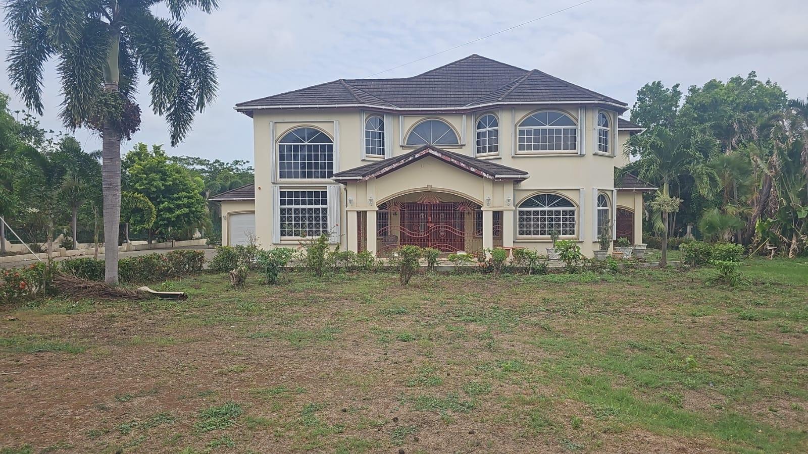 Spacious-Home-for-Sale-in-Clarendon-Park-Jamaica-1-Clarendon-Park Third image of 1 Clarendon Park in Clarendon Park, Clarendon, Jamaica - property is For Sale