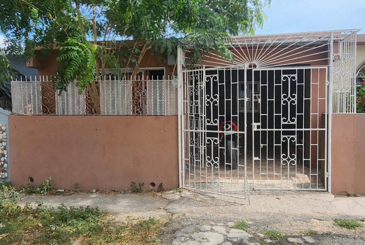First image of 2729 Waterford Parkway, Waterf in Waterford, St. Catherine, Jamaica - property is For Sale
