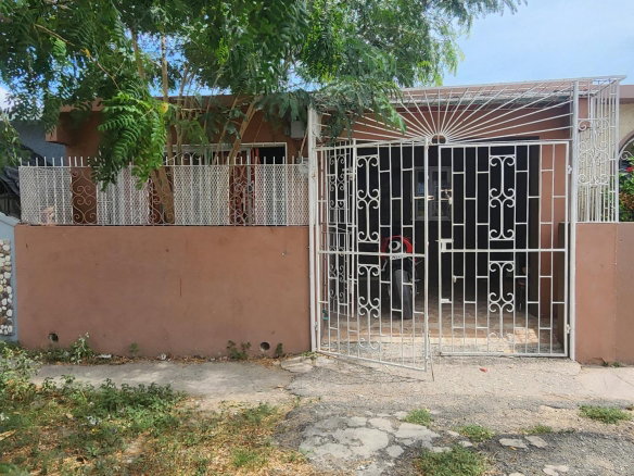 First image of 2729 Waterford Parkway, Waterf in Waterford, St. Catherine, Jamaica - property is For Sale