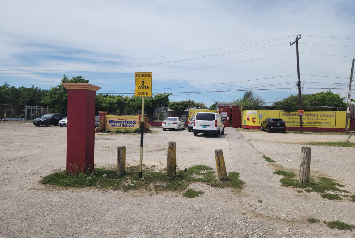 Eighth image of 2729 Waterford Parkway, Waterf in Waterford, St. Catherine, Jamaica - property is For Sale