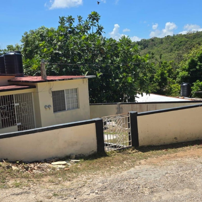 First image of Duncans in Duncans, Trelawny, Jamaica - property is For Sale