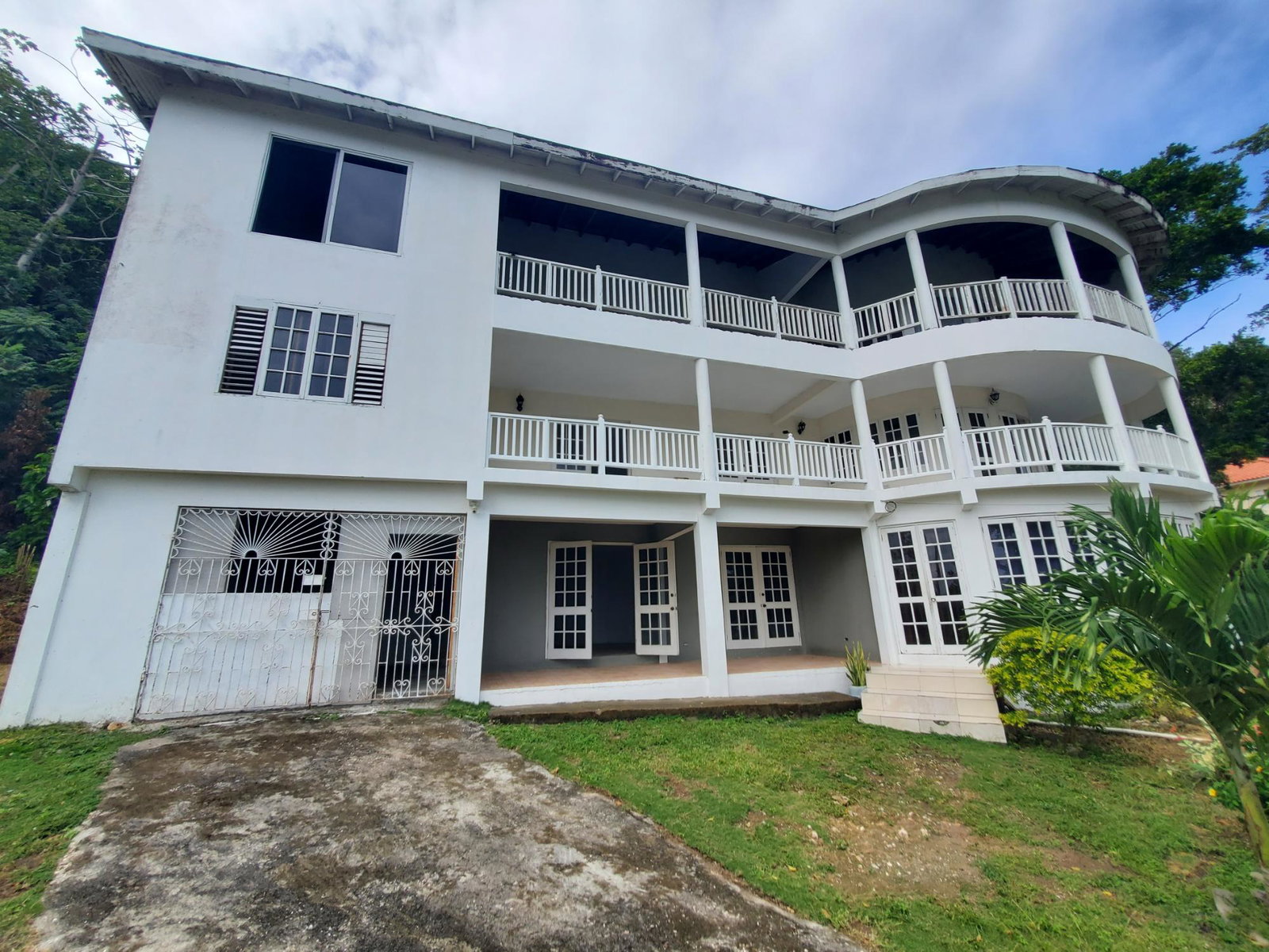 Second image of 37- Villa rd in Port Maria, St. Mary, Jamaica - property is For Sale