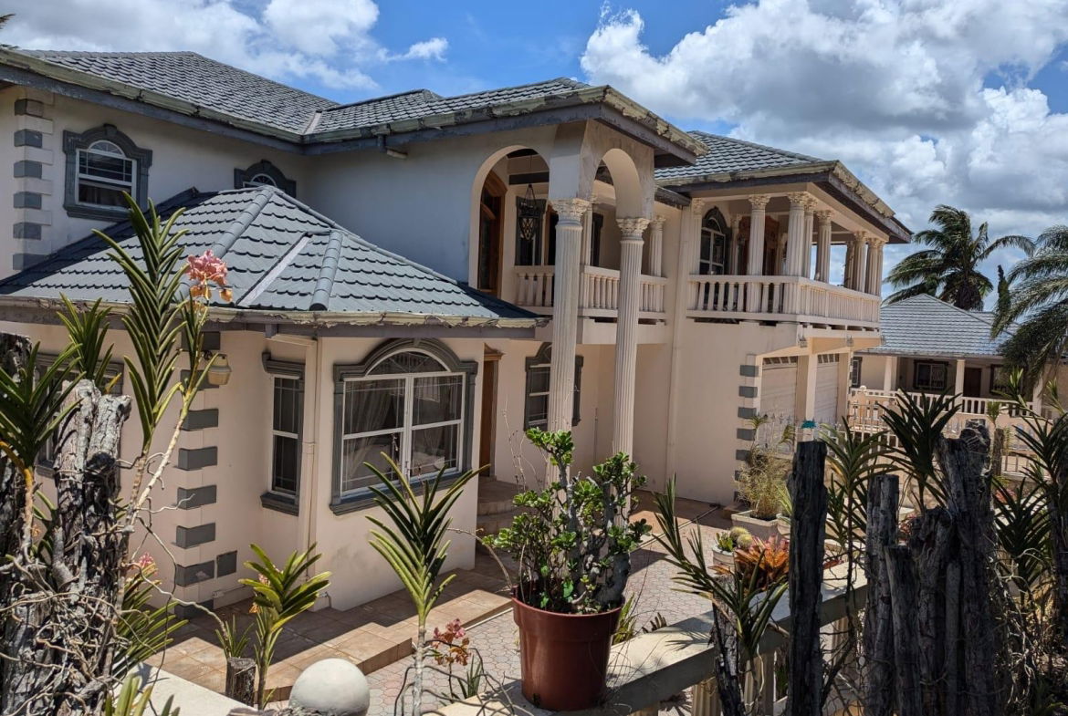 First image of Spur Tree in Spur Tree, Manchester, Jamaica - property is For Sale