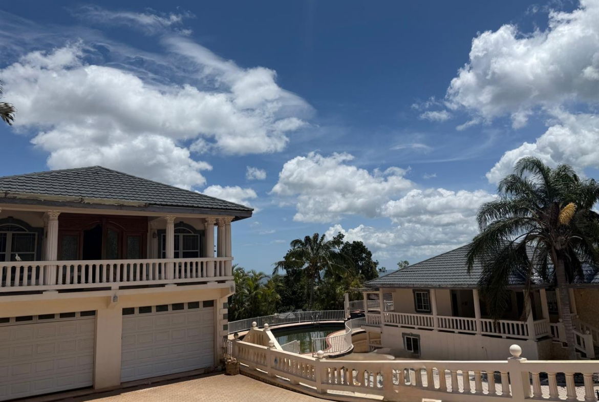 Sixth image of Spur Tree in Spur Tree, Manchester, Jamaica - property is For Sale