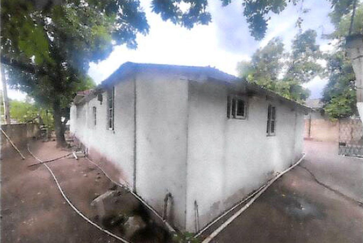 Third image of 12 Queens Ave, Richmond Park in Kingston 10, St. Andrew, Jamaica - property is For Sale