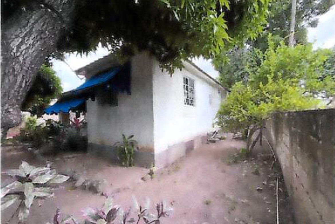Fourth image of 12 Queens Ave, Richmond Park in Kingston 10, St. Andrew, Jamaica - property is For Sale