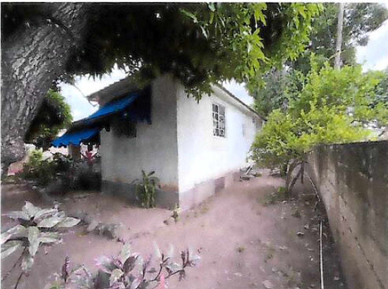Versatile-10-Bedroom-Property-for-Sale-in-Richmond-Park-St.-Andrew-Jamaica Fourth image of 12 Queens Ave, Richmond Park in Kingston 10, St. Andrew, Jamaica - property is For Sale
