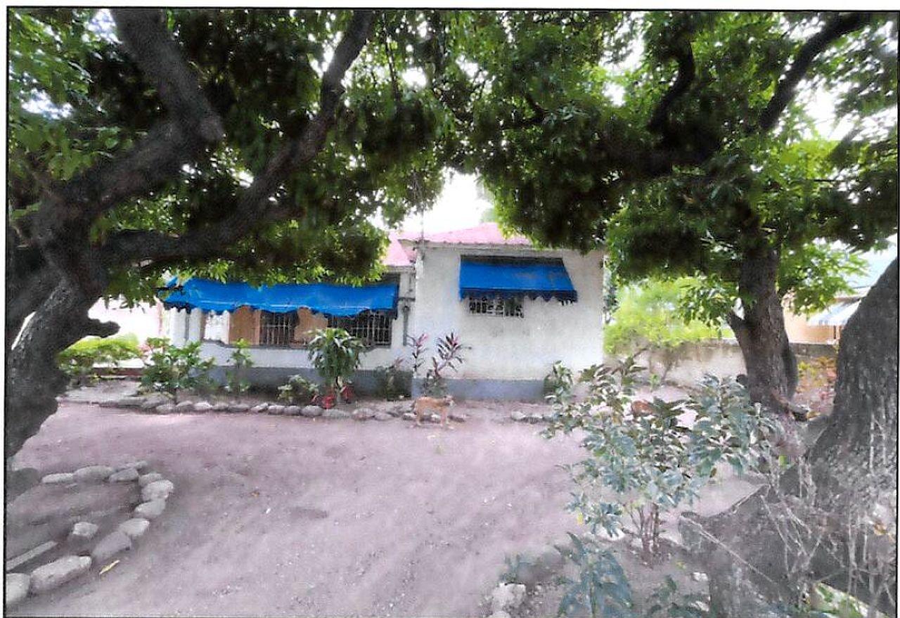 Versatile-10-Bedroom-Property-for-Sale-in-Richmond-Park-St.-Andrew-Jamaica First image of 12 Queens Ave, Richmond Park in Kingston 10, St. Andrew, Jamaica - property is For Sale