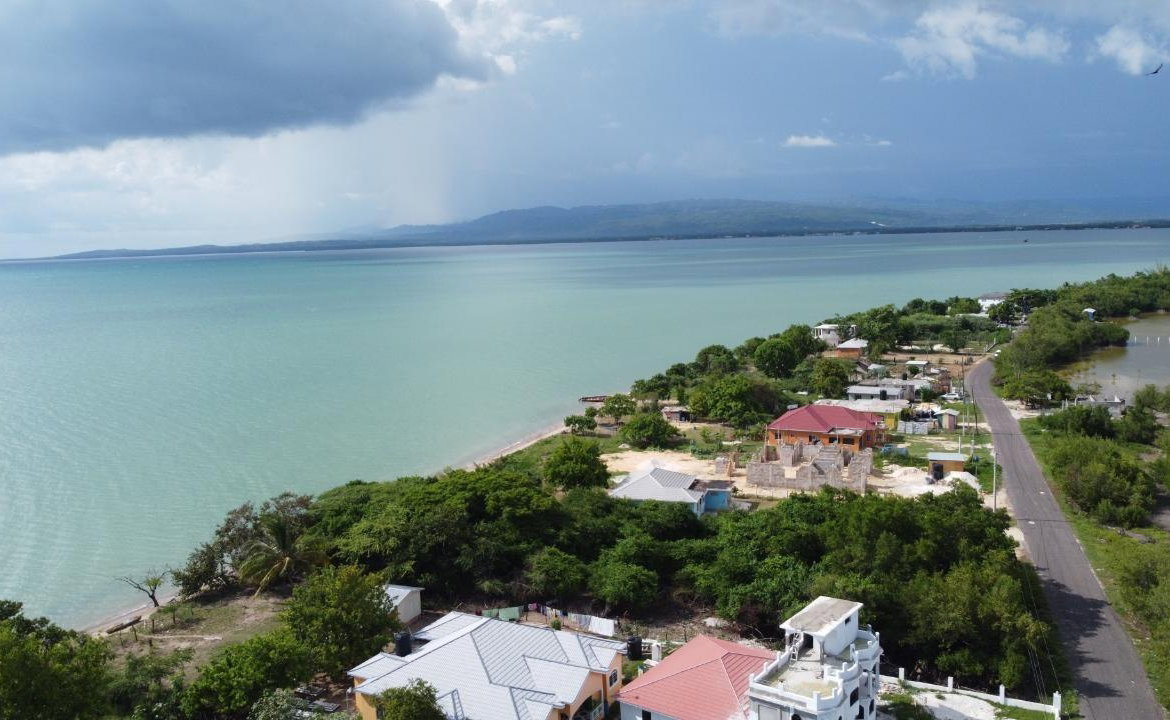Fourth image of Parottee in Parottee Beach, St. Elizabeth, Jamaica - property is For Sale