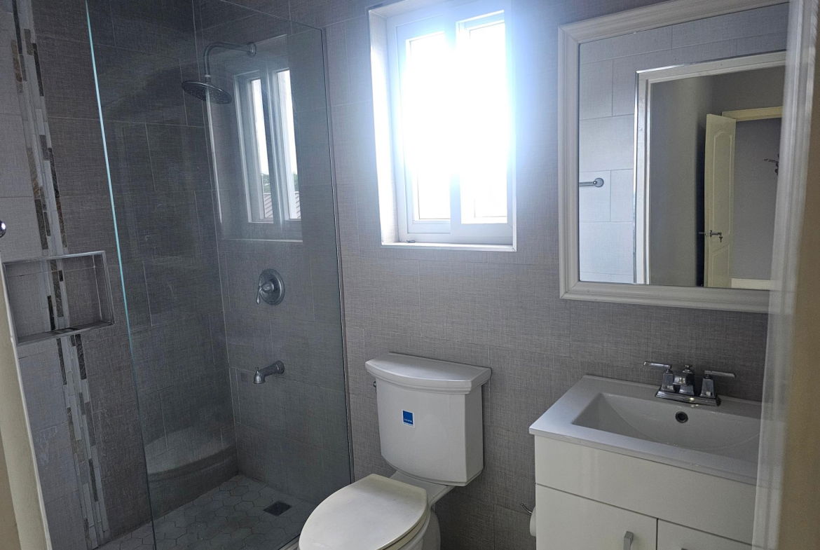 Tenth image of 17-24 Seymour Avenue in Kingston 6, St. Andrew, Jamaica - property is For Sale