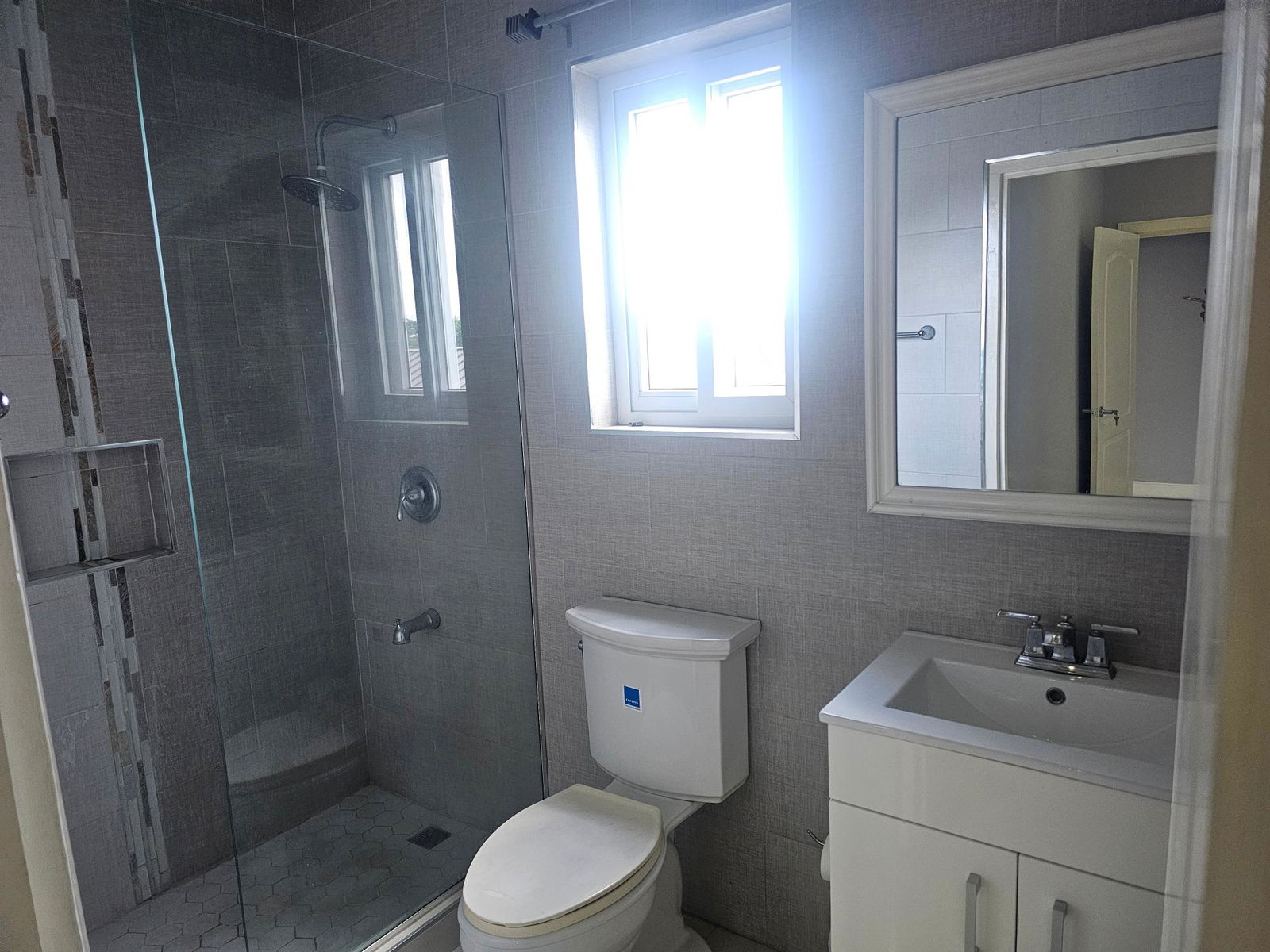 Tenth image of 17-24 Seymour Avenue in Kingston 6, St. Andrew, Jamaica - property is For Sale