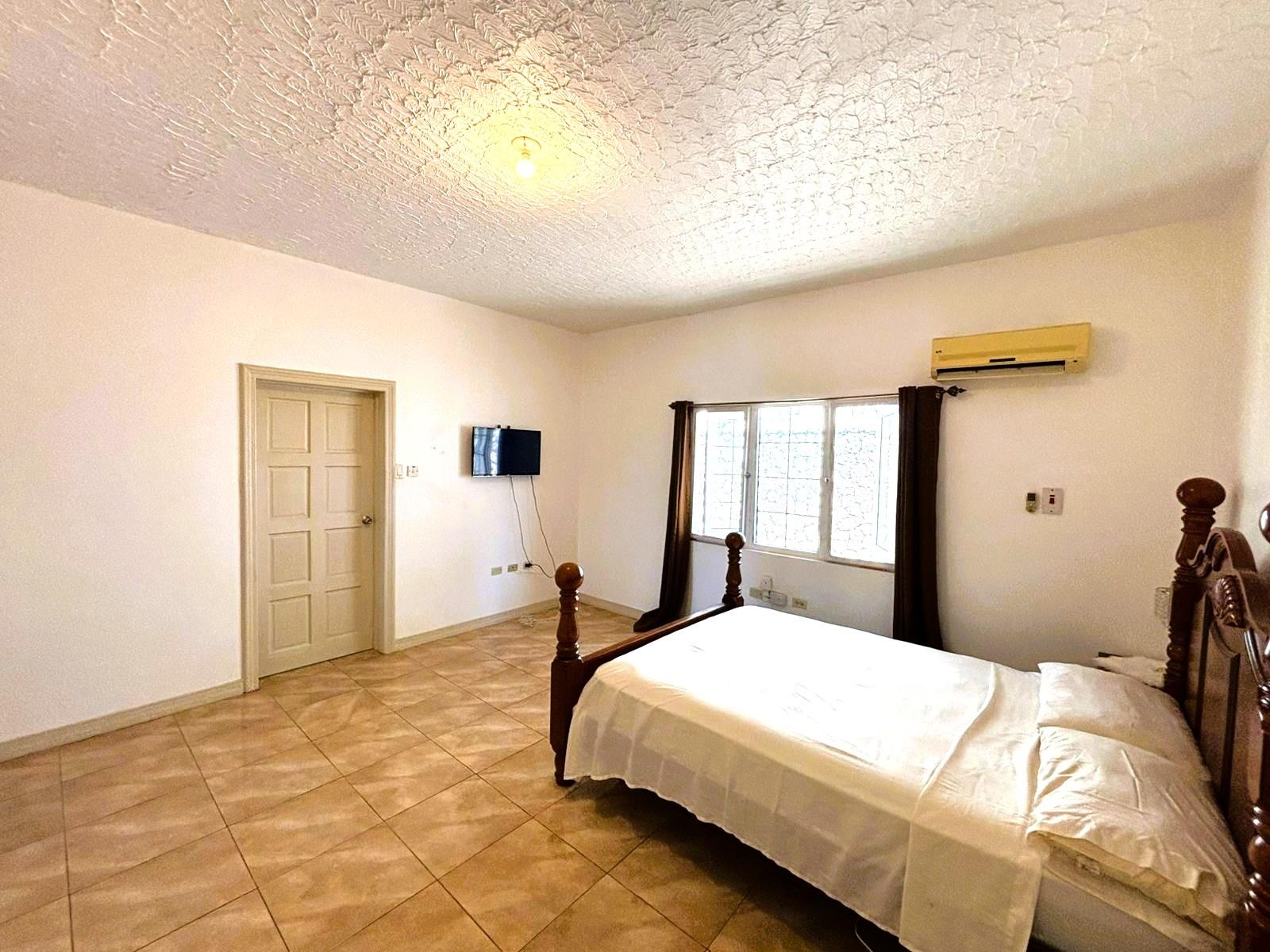 Ninth image of 21-532 Astoria Drive in Kingston 19, St. Andrew, Jamaica - property is For Rent