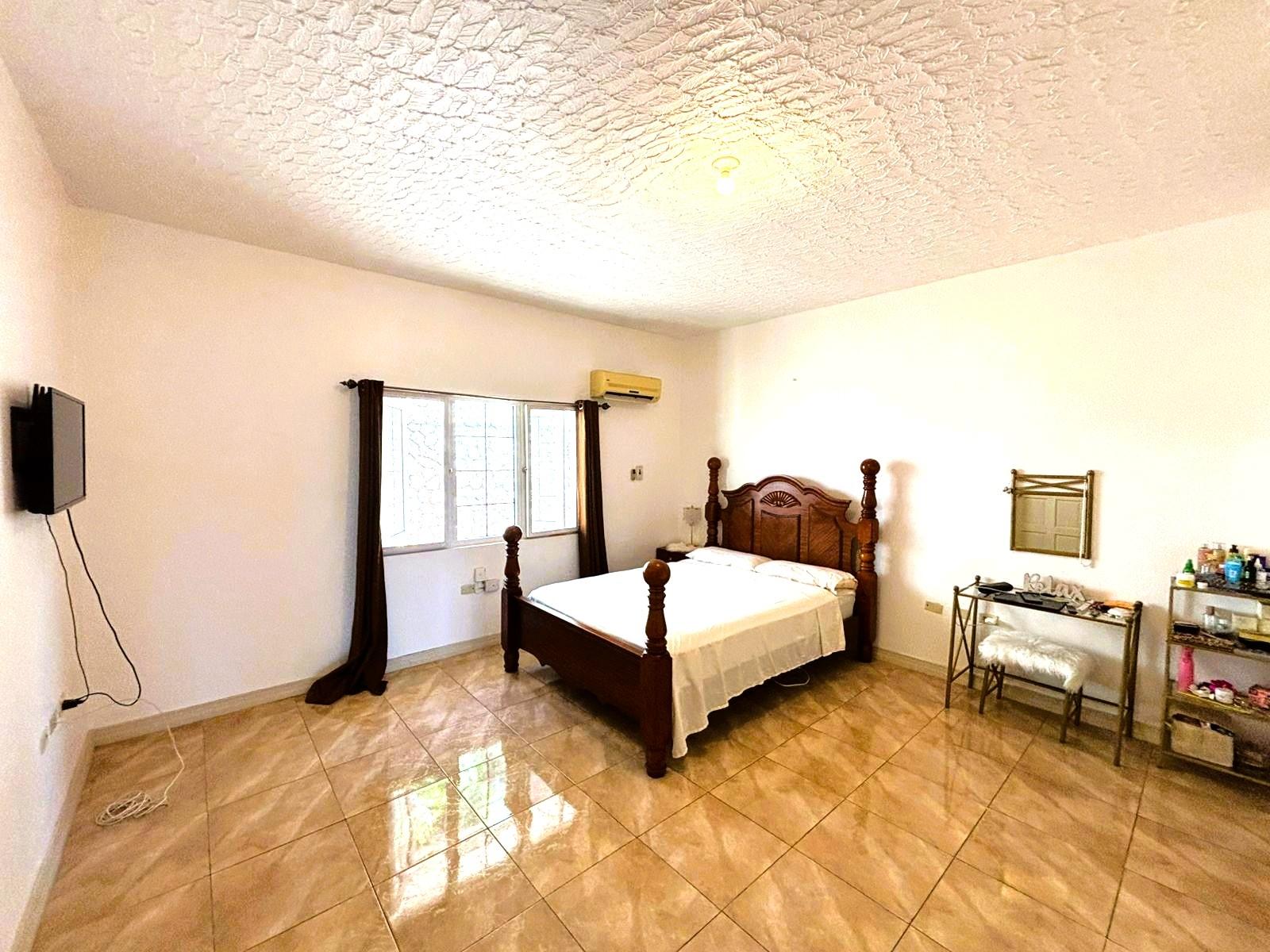 Tenth image of 21-532 Astoria Drive in Kingston 19, St. Andrew, Jamaica - property is For Rent