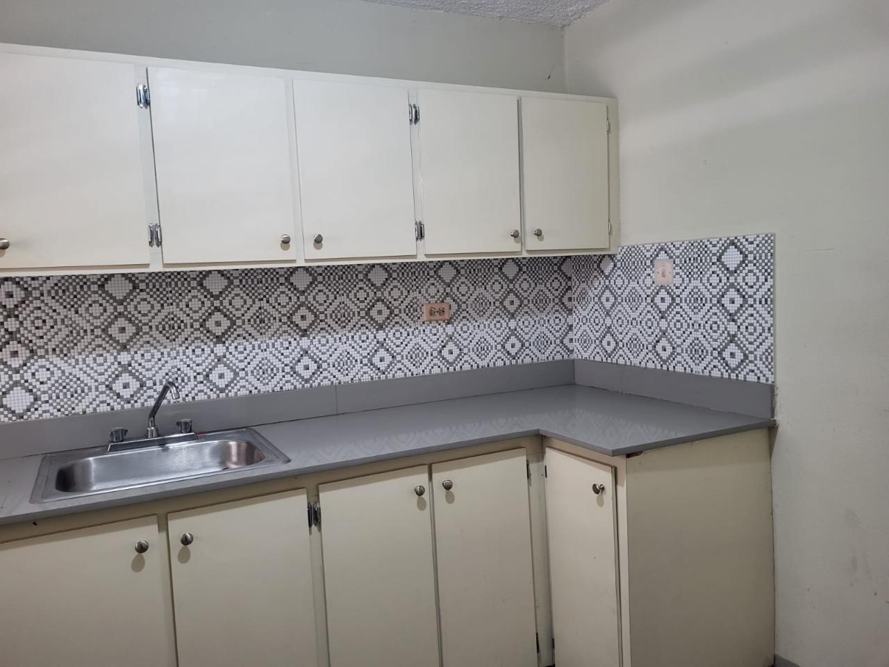 Fourth image of 307e-114 Constant Spring Road in Constant Spring P.O., St. Andrew, Jamaica - property is For Rent
