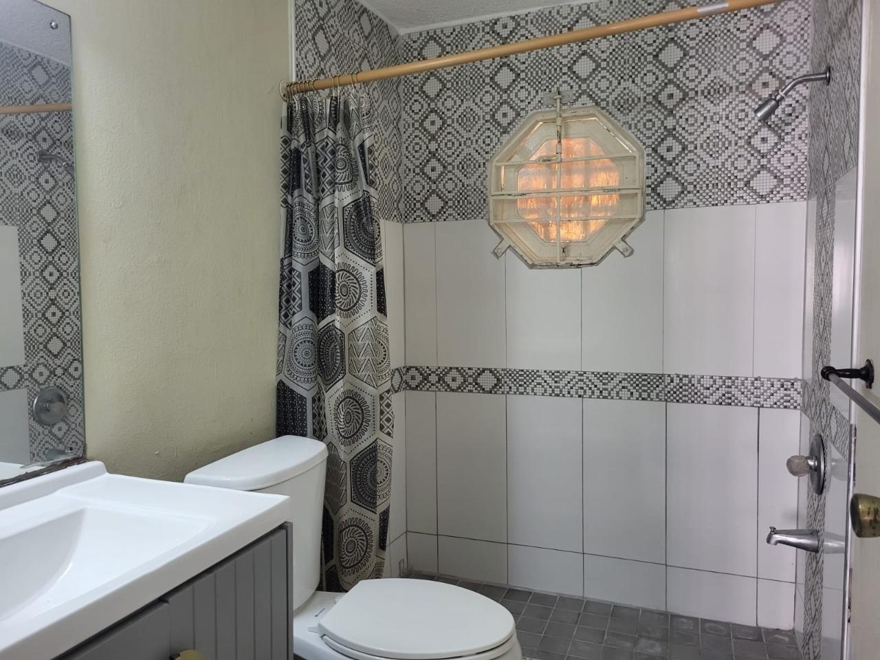 Sixth image of 307e-114 Constant Spring Road in Constant Spring P.O., St. Andrew, Jamaica - property is For Rent