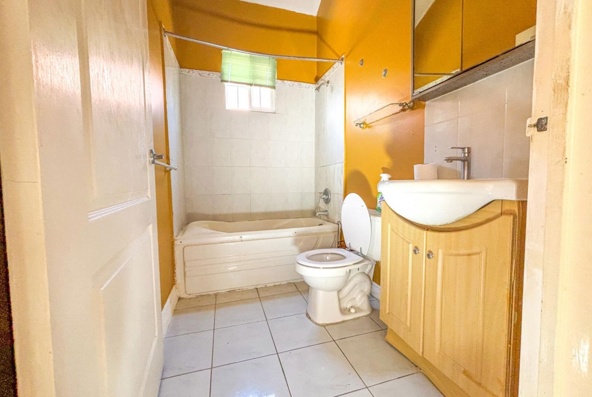 2-Bedroom-Bungalow-House-for-Rent-in-St.-Catherine-Jamaica-Prime-Location Ninth image of B44-44 Martinique Boulevard in Portmore Pines, St. Catherine, Jamaica - property is For Rent