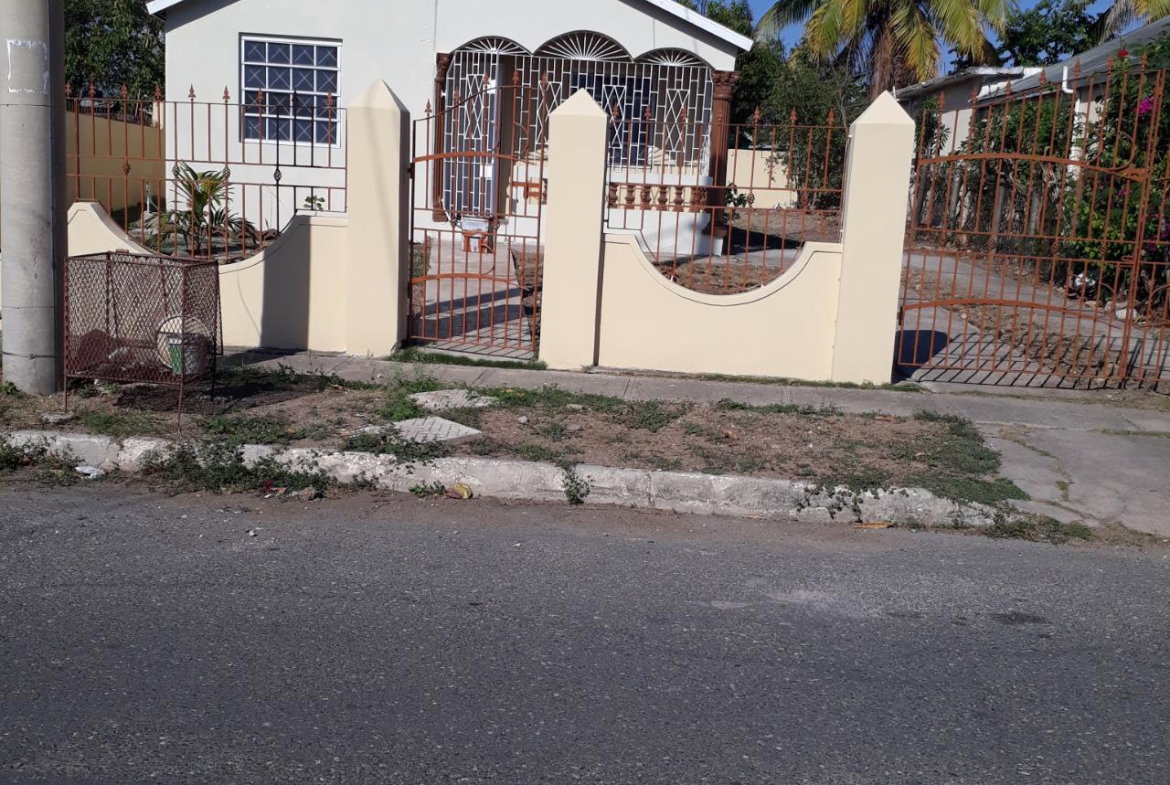 First image of 618 Bayswater Crs White Water in Old Harbour, St. Catherine, Jamaica - property is For Rent
