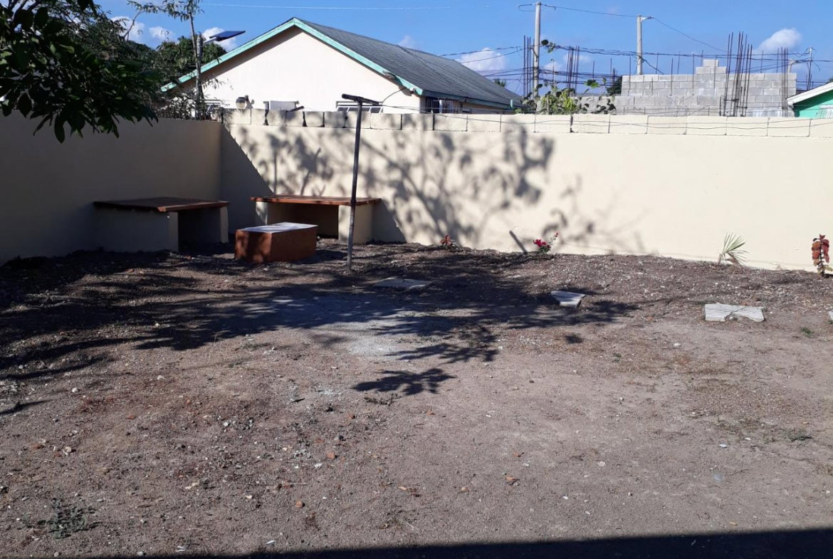 Tenth image of 618 Bayswater Crs White Water in Old Harbour, St. Catherine, Jamaica - property is For Rent