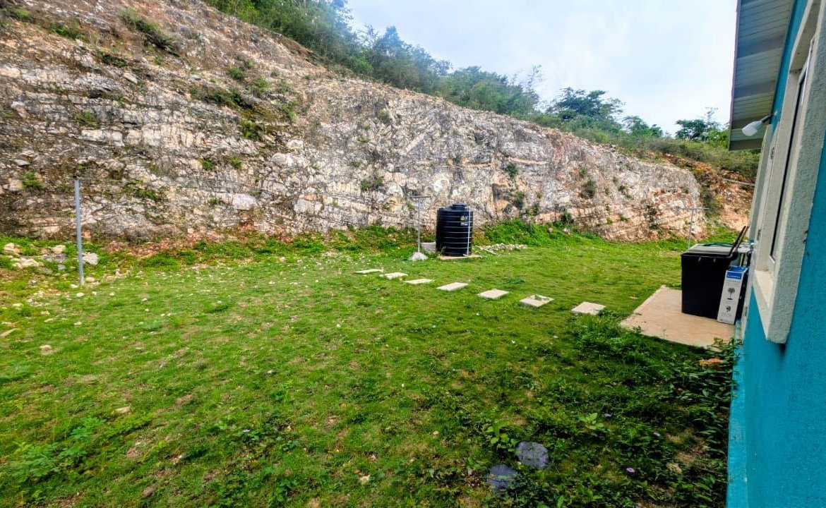 Eleventh image of 95 Edmund Ridge Estate in SPOT VALLEY, St. James, Jamaica - property is For Rent