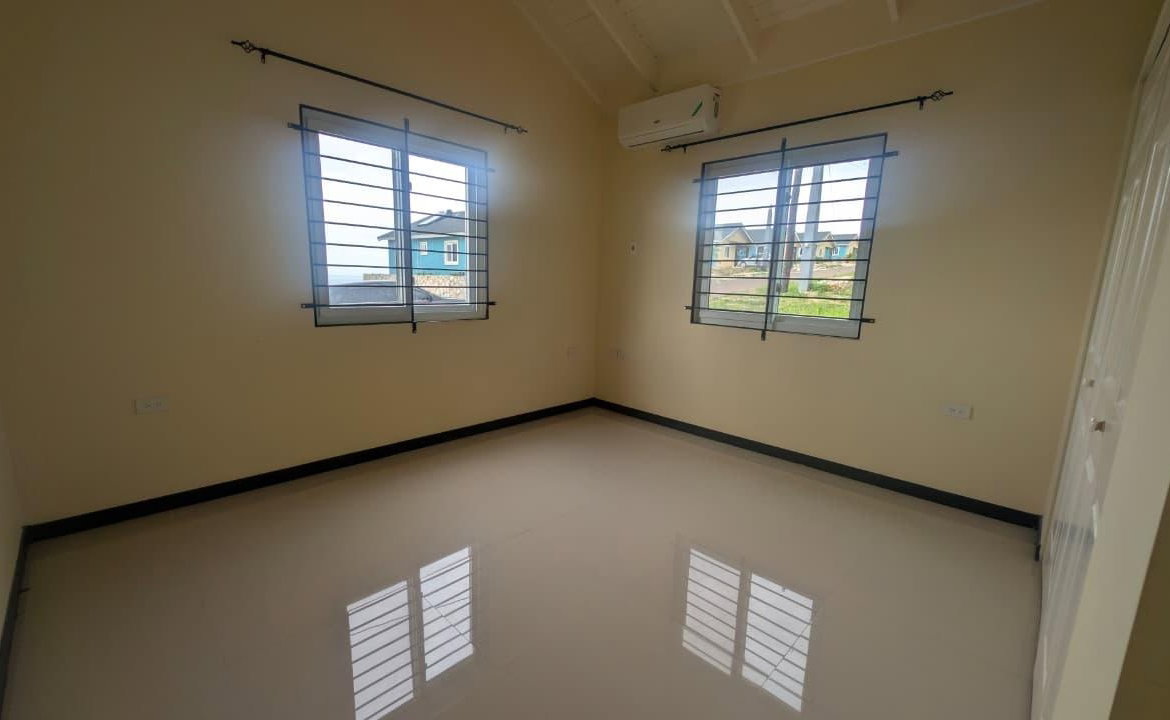 Ninth image of 95 Edmund Ridge Estate in SPOT VALLEY, St. James, Jamaica - property is For Rent