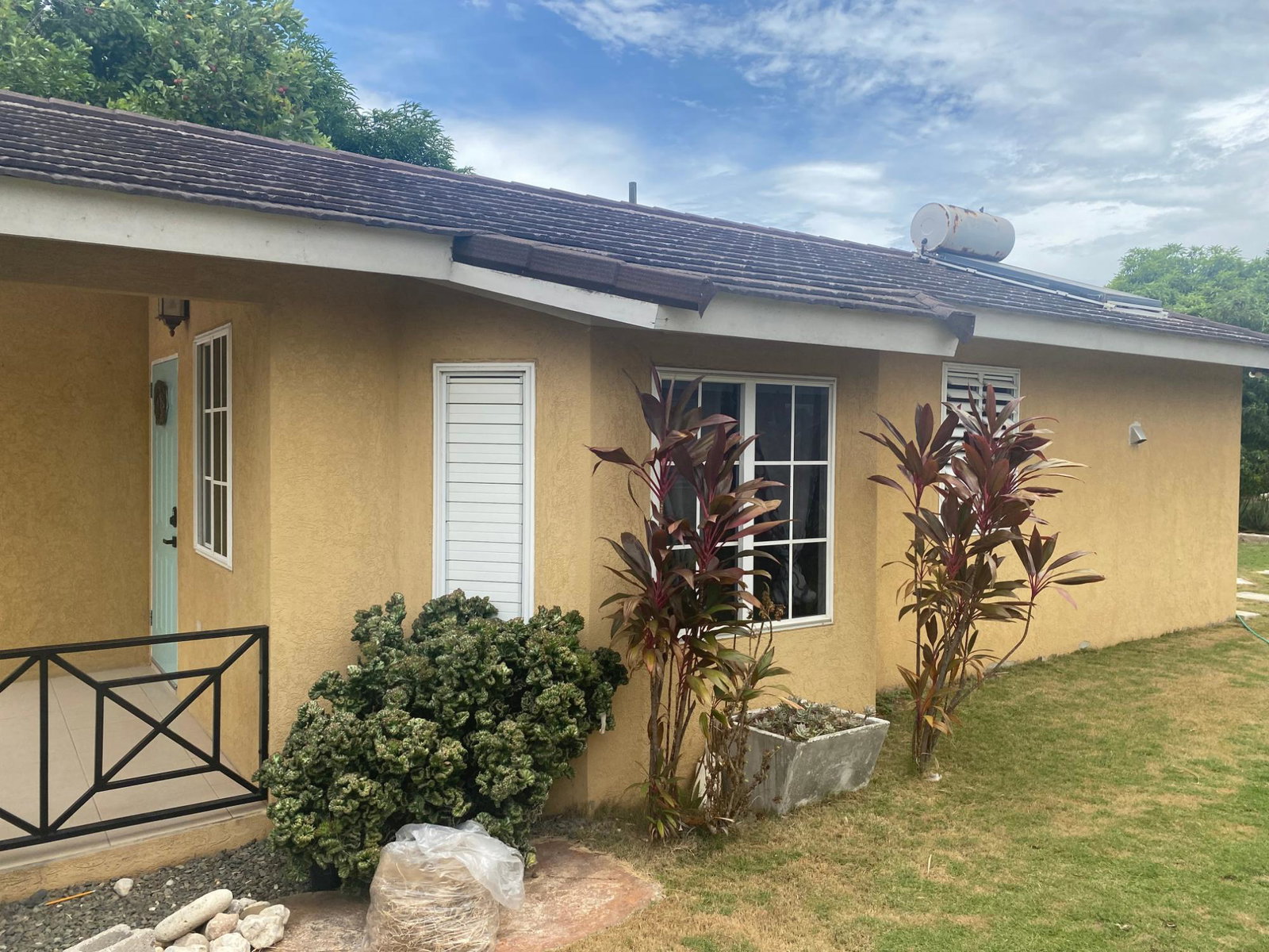 Sixteenth image of 12 Sago Palm Glade in Greater Portmore, St. Catherine, Jamaica - property is For Rent