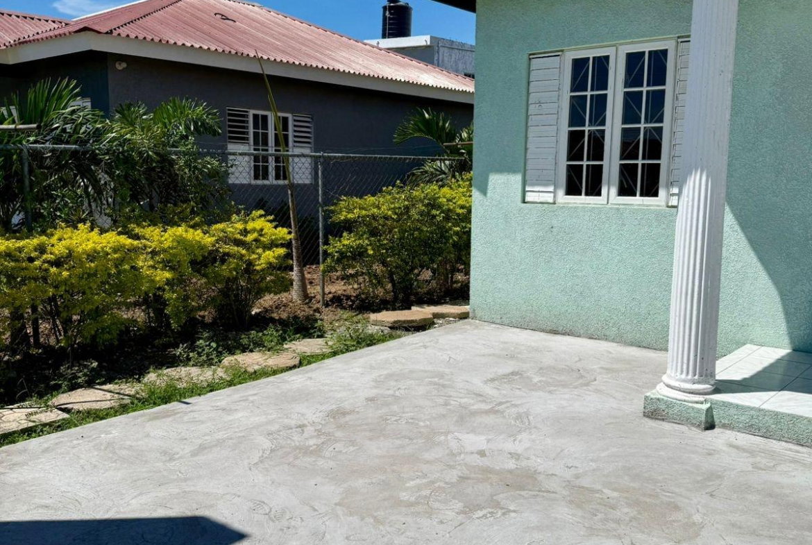 Second image of 363 Daniel Avenue in Morris Meadows, St. Catherine, Jamaica - property is For Rent
