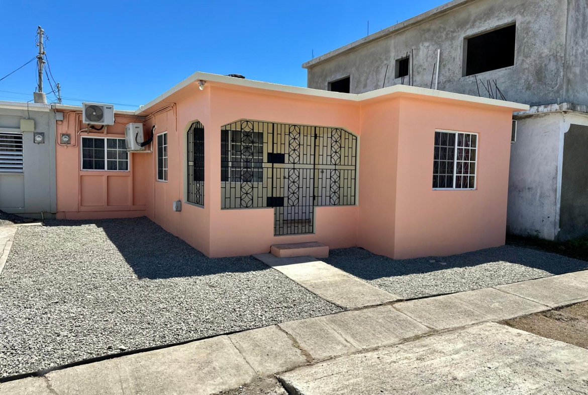 First image of 609 West Chedwin in Greater Portmore, St. Catherine, Jamaica - property is For Rent