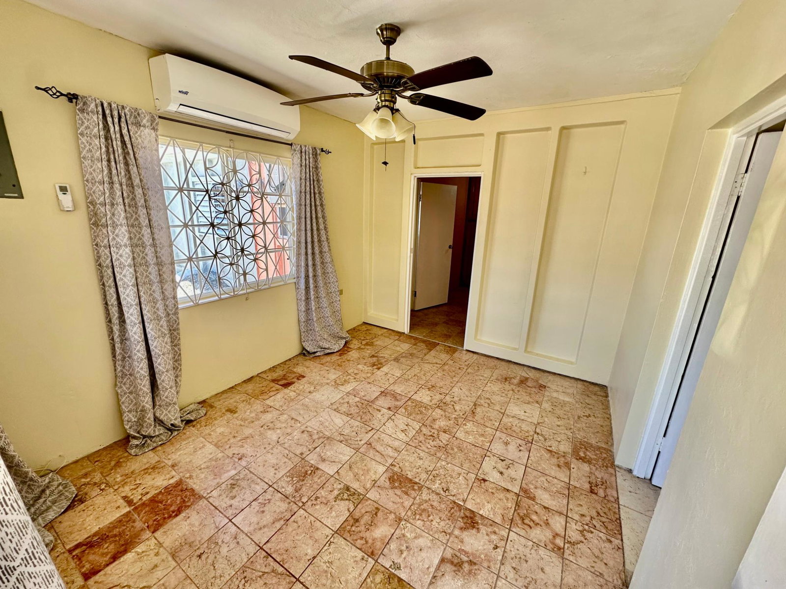 Fourth image of 609 West Chedwin in Greater Portmore, St. Catherine, Jamaica - property is For Rent