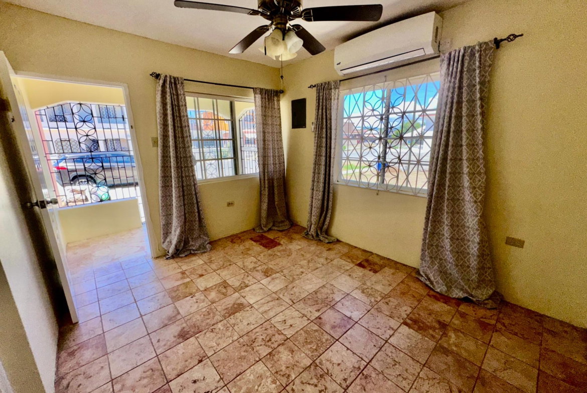 Sixth image of 609 West Chedwin in Greater Portmore, St. Catherine, Jamaica - property is For Rent