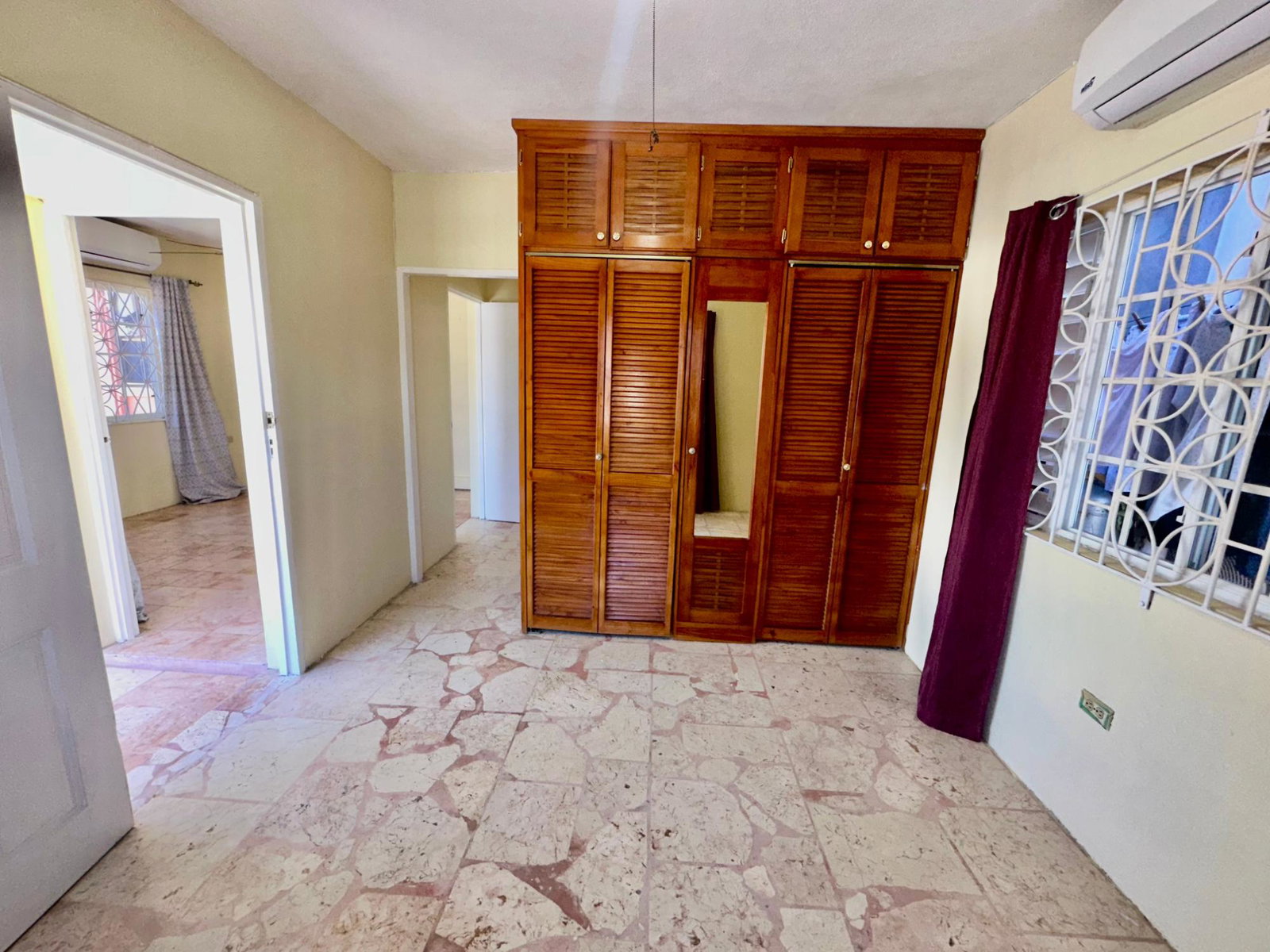 Seventh image of 609 West Chedwin in Greater Portmore, St. Catherine, Jamaica - property is For Rent