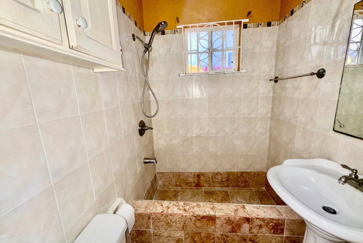 Tenth image of 609 West Chedwin in Greater Portmore, St. Catherine, Jamaica - property is For Rent