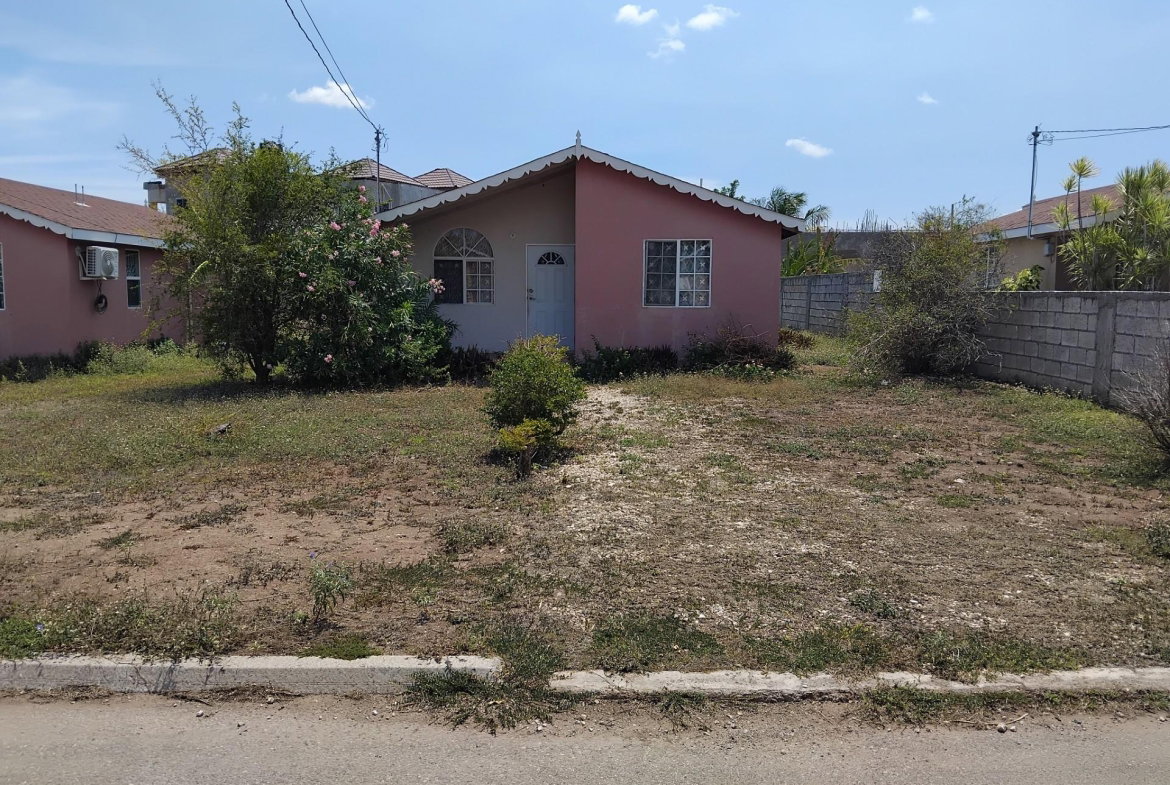 Second image of 1365 Island Circle, New Harbou in Old Harbour, St. Catherine, Jamaica - property is For Sale