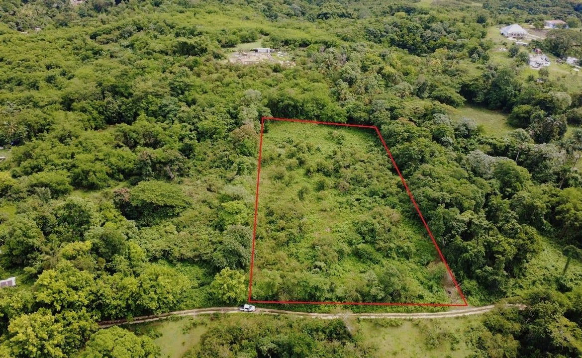 First image of 123 Oxford, Balaclava, St. el in Balaclava, St. Elizabeth, Jamaica - property is For Sale