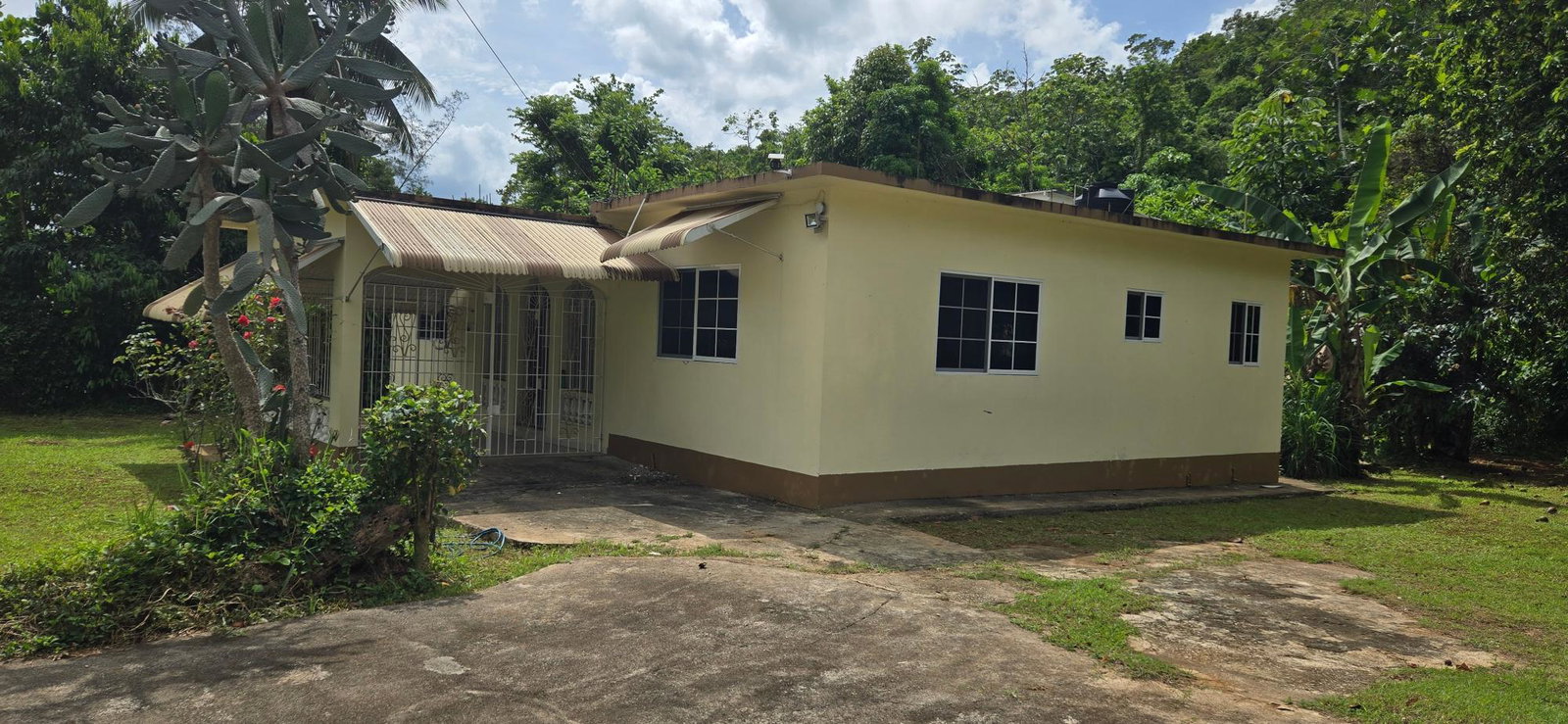 3-Bedroom-House-for-Rent-in-Phoenix-Park-Moneague-St.-Ann-Jamaica Fifth image of Phoenix Park Moneague in Moneague, St. Ann, Jamaica - property is For Rent