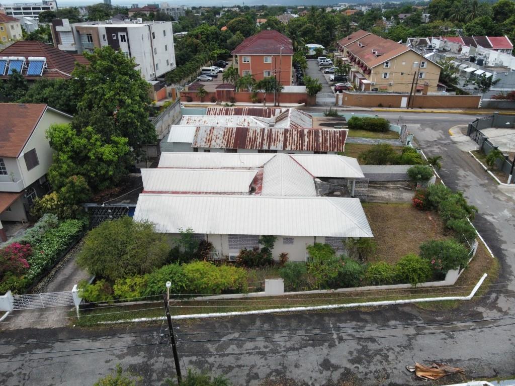 Fifth image of 7 Liguanea Terrace in Kingston 6, St. Andrew, Jamaica - property is For Sale