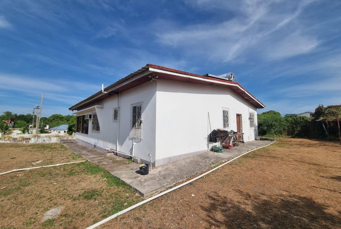 First image of 17 Chateau Road, May Pen in Chateau, Clarendon, Jamaica - property is For Sale