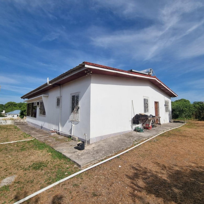 First image of 17 Chateau Road, May Pen in Chateau, Clarendon, Jamaica - property is For Sale