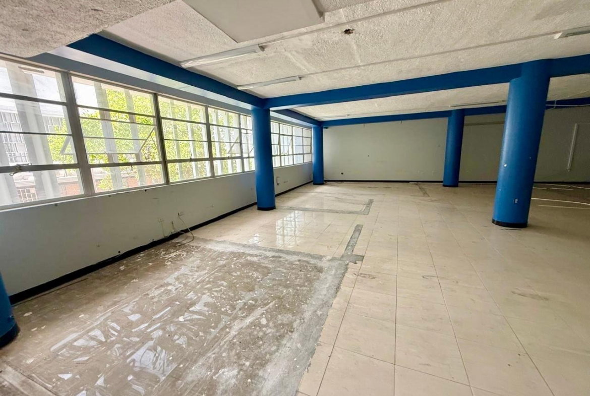 Eighth image of 34 Duke Street in KINGSTON, Kingston, Jamaica - property is For Rent