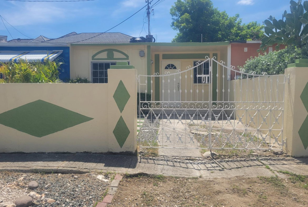 Second image of 343 nw 7th Street, 8 West in Greater Portmore, St. Catherine, Jamaica - property is For Rent