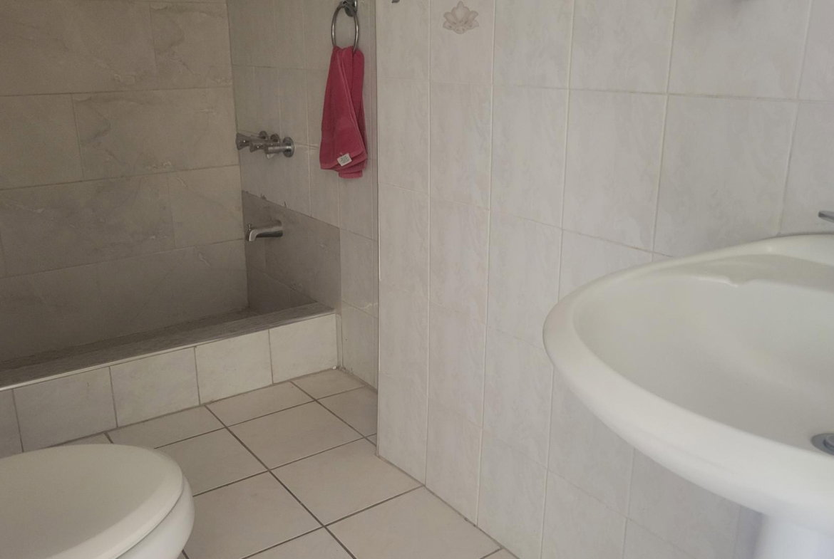Eleventh image of 343 nw 7th Street, 8 West in Greater Portmore, St. Catherine, Jamaica - property is For Rent
