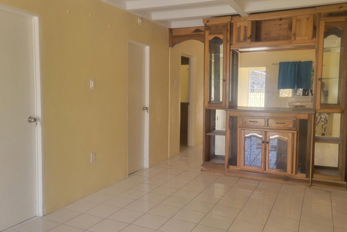 Fourth image of 343 nw 7th Street, 8 West in Greater Portmore, St. Catherine, Jamaica - property is For Rent