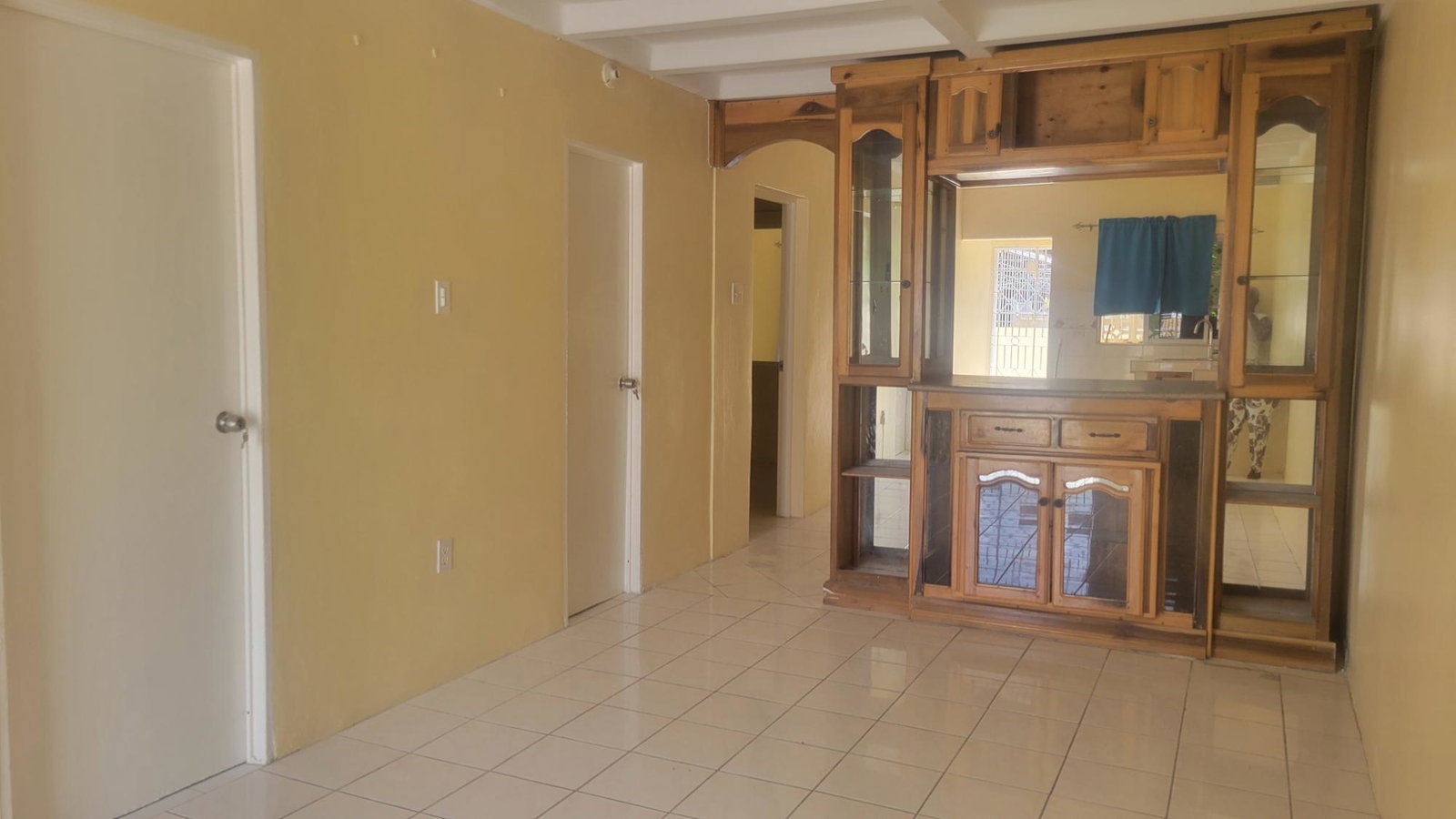 Fourth image of 343 nw 7th Street, 8 West in Greater Portmore, St. Catherine, Jamaica - property is For Rent